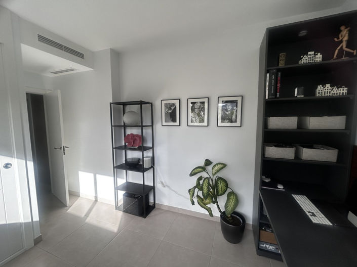 Image No.23-3 Bed Apartment for sale