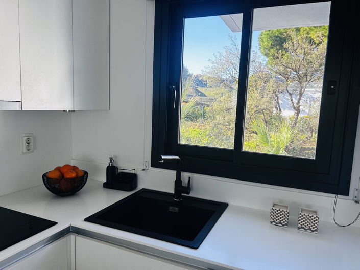 Image No.27-3 Bed Apartment for sale