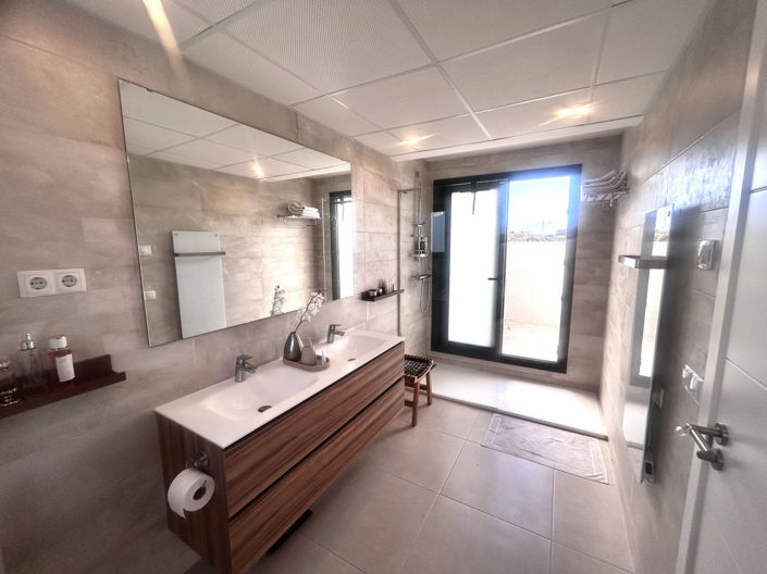 Image No.44-3 Bed Apartment for sale
