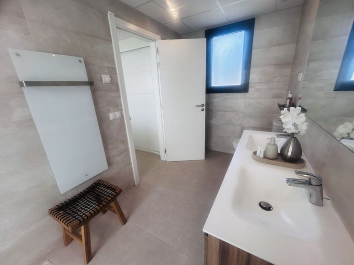 Image No.46-3 Bed Apartment for sale