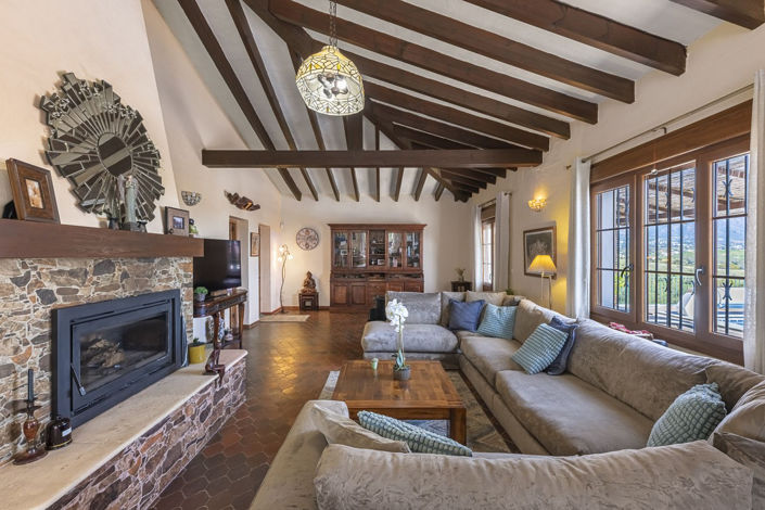 Image No.2-3 Bed Villa for sale