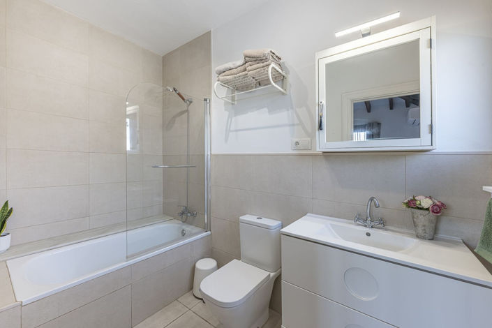 Image No.7-3 Bed Villa for sale