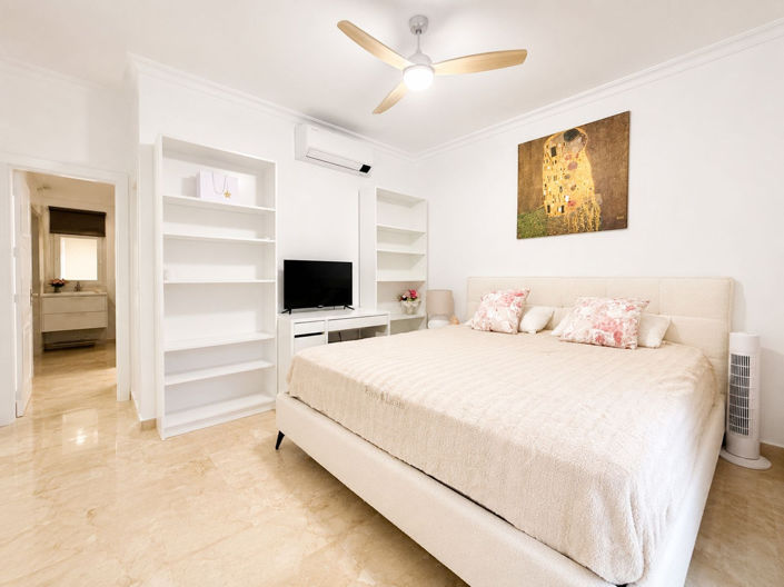 Image No.10-2 Bed Apartment for sale