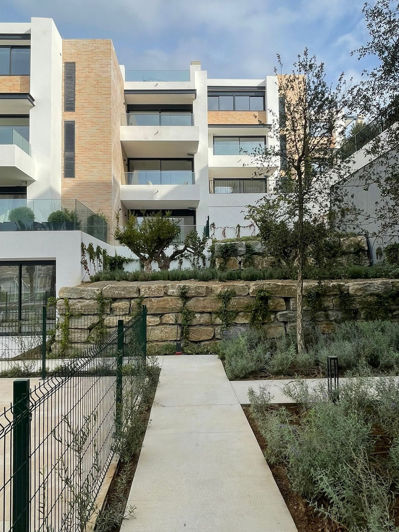 Image No.23-2 Bed Apartment for sale