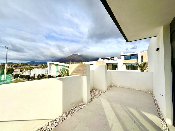 Image No.9-2 Bed Apartment for sale