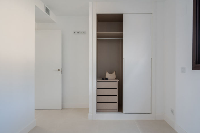 Image No.5-2 Bed Apartment for sale