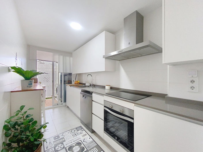 Image No.14-3 Bed Apartment for sale