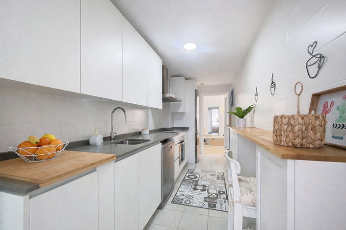 Image No.17-3 Bed Apartment for sale