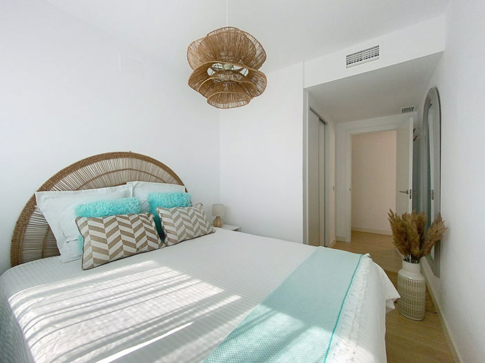 Image No.25-3 Bed Apartment for sale