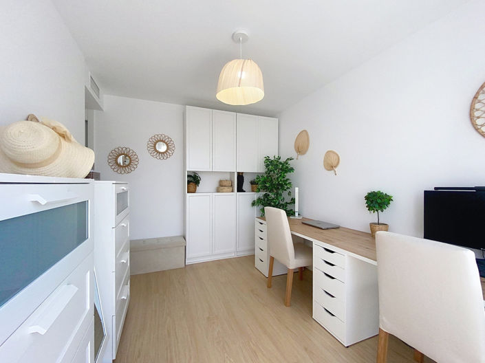 Image No.30-3 Bed Apartment for sale