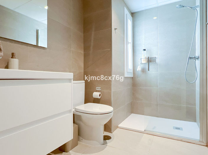 Image No.9-3 Bed Apartment for sale
