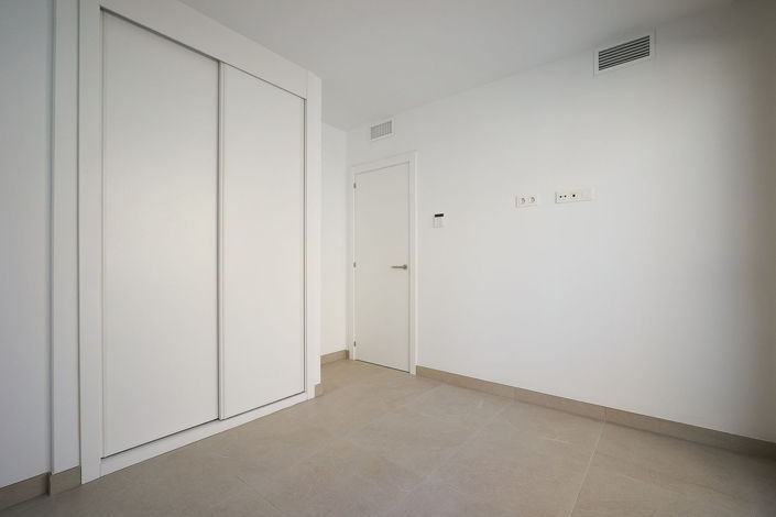 Image No.11-2 Bed Apartment for sale