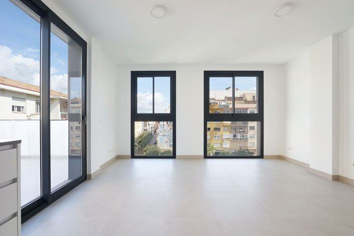 Image No.4-2 Bed Apartment for sale