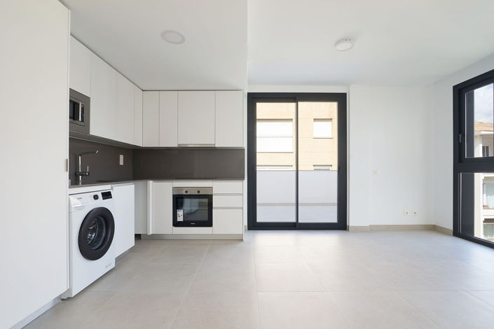 Image No.5-2 Bed Apartment for sale