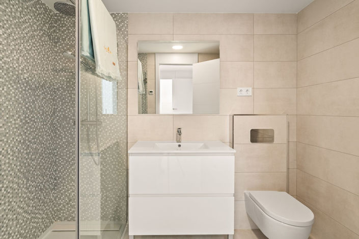Image No.24-3 Bed Apartment for sale