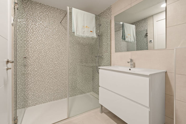 Image No.25-3 Bed Apartment for sale