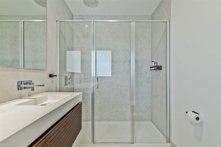 Image No.18-3 Bed Apartment for sale