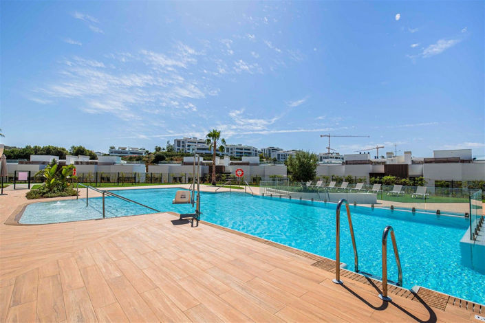Image No.40-3 Bed Apartment for sale