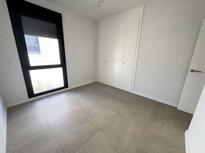 Image No.23-3 Bed Semi-Detached for sale