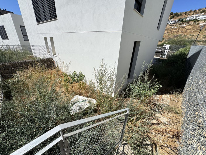 Image No.29-3 Bed Semi-Detached for sale
