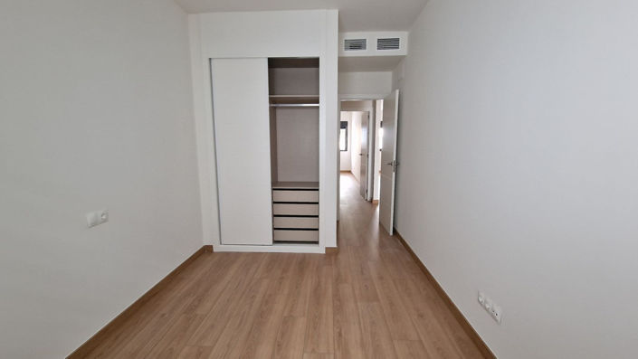 Image No.9-2 Bed Apartment for sale
