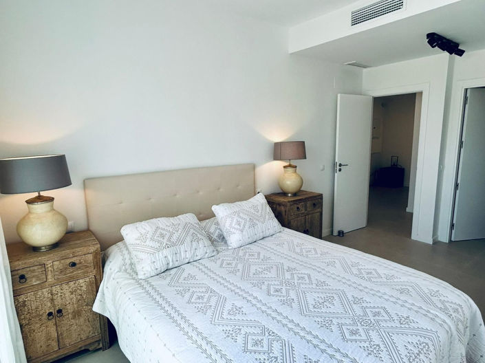 Image No.9-2 Bed Apartment for sale