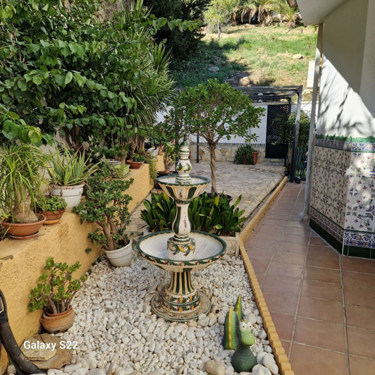 Image No.28-5 Bed Semi-Detached for sale