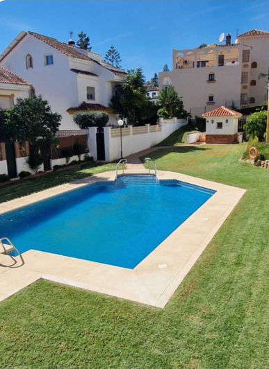 Image No.33-5 Bed Semi-Detached for sale