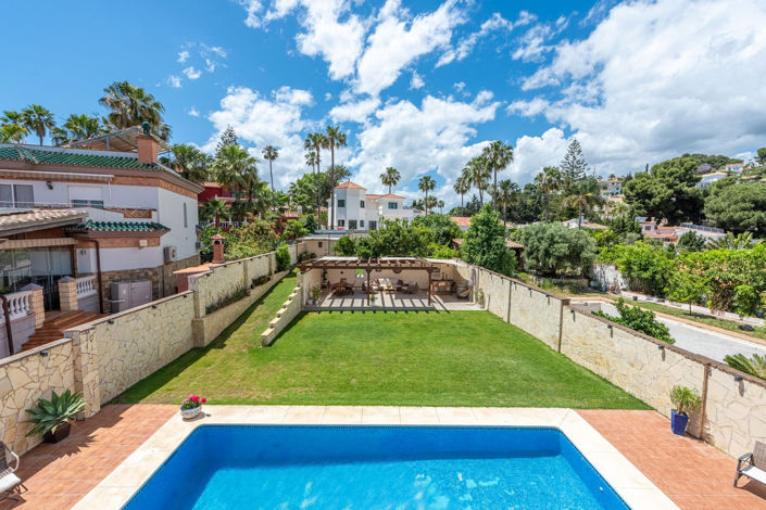 Image No.3-4 Bed Villa for sale