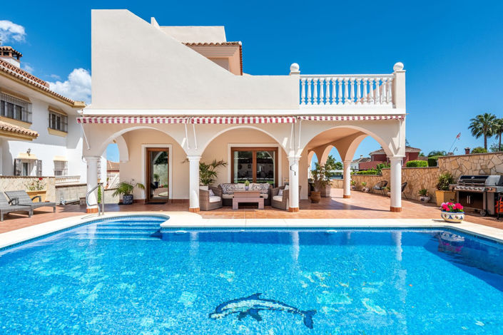 Image No.4-4 Bed Villa for sale