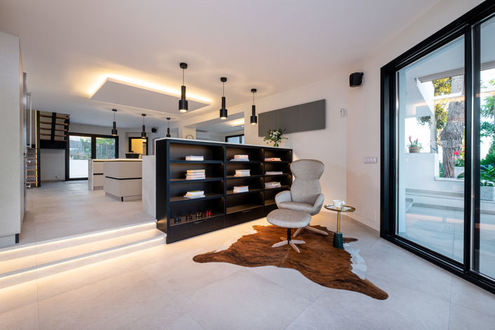 Image No.20-6 Bed Villa for sale