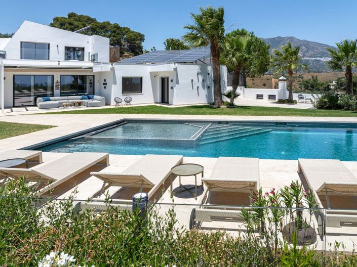 Image No.3-6 Bed Villa for sale