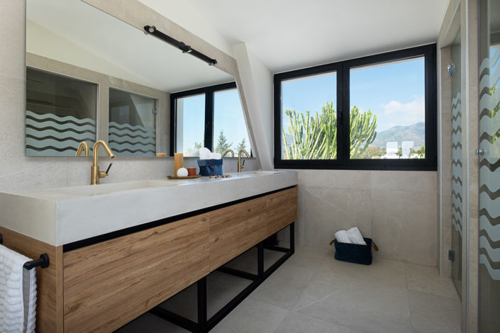 Image No.35-6 Bed Villa for sale