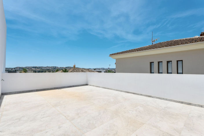 Image No.16-2 Bed Villa for sale