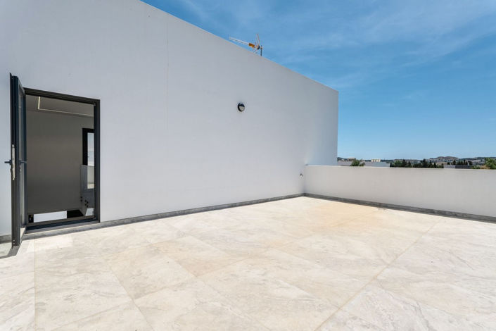 Image No.17-2 Bed Villa for sale