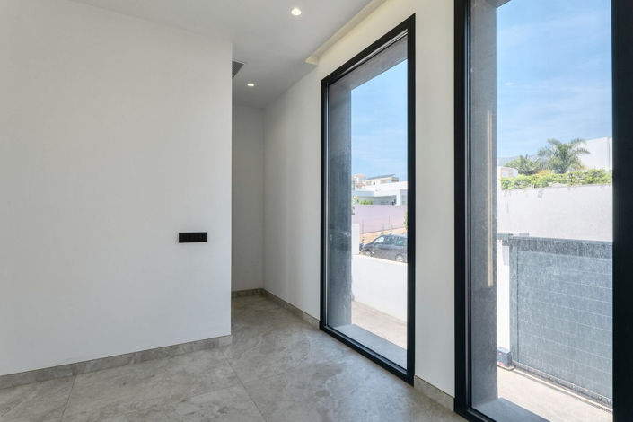 Image No.46-2 Bed Villa for sale