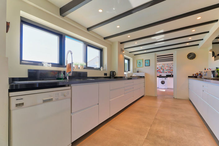 Image No.52-4 Bed Villa for sale