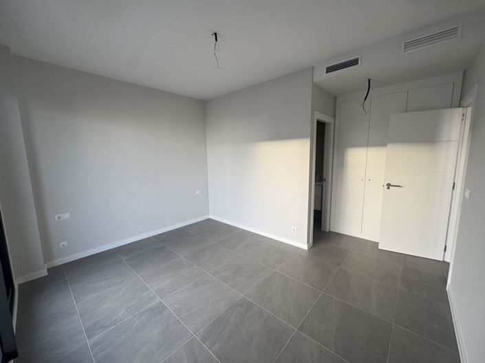 Image No.16-3 Bed Townhouse for sale