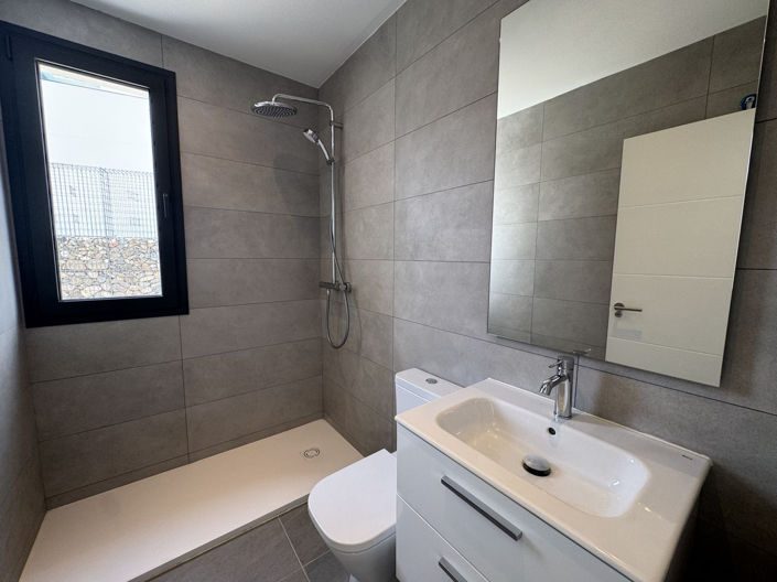 Image No.17-3 Bed Townhouse for sale
