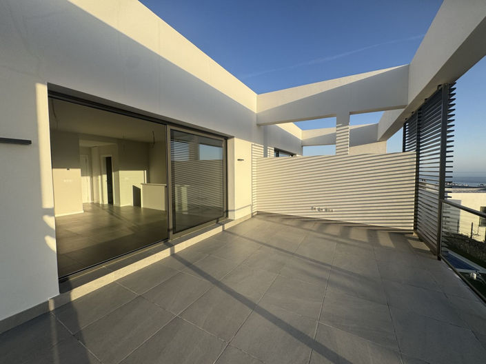 Image No.9-3 Bed Townhouse for sale