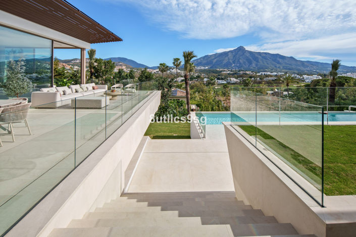 Image No.18-5 Bed Villa for sale