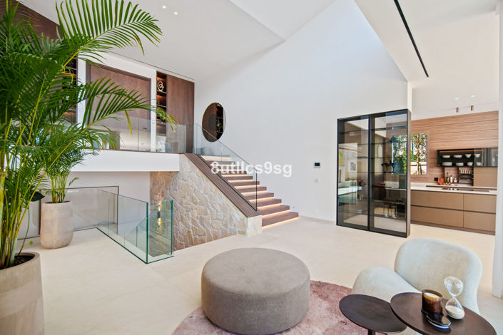 Image No.8-5 Bed Villa for sale