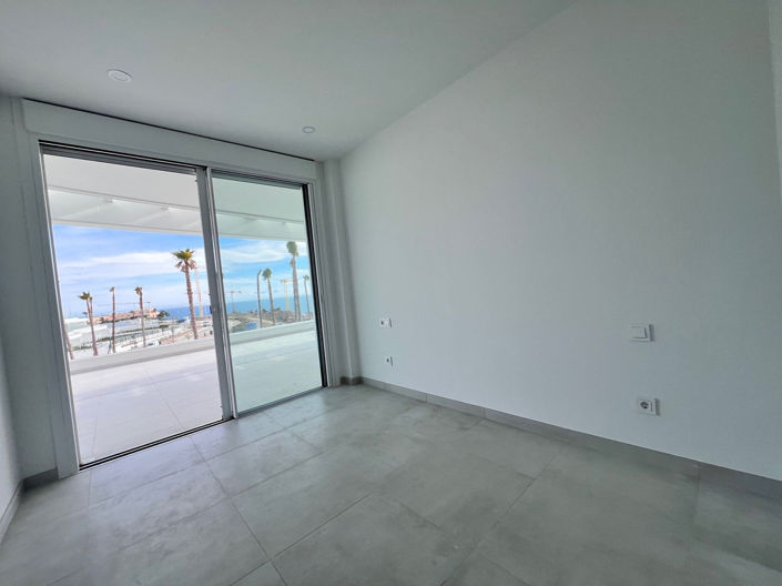 Image No.13-3 Bed Apartment for sale