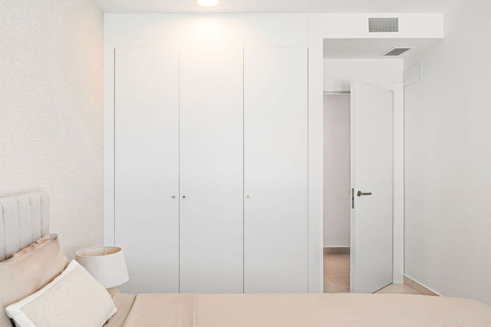 Image No.20-2 Bed Apartment for sale
