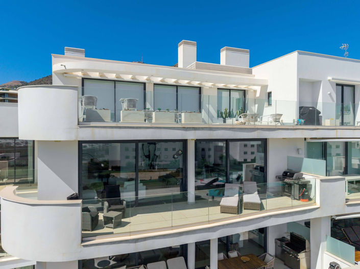 Image No.20-3 Bed Apartment for sale