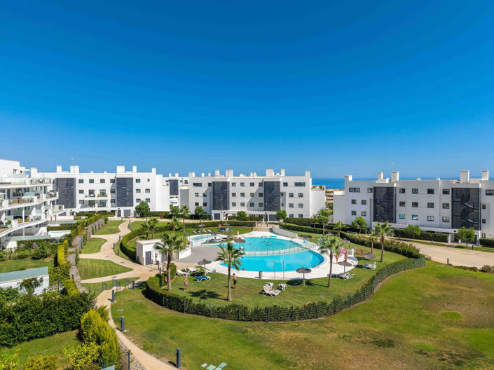 Image No.21-3 Bed Apartment for sale