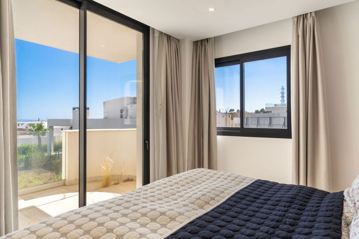 Image No.26-3 Bed Apartment for sale