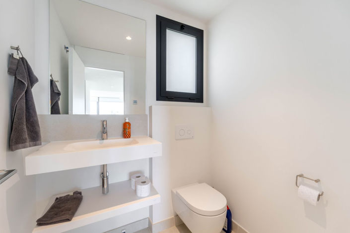 Image No.37-3 Bed Apartment for sale
