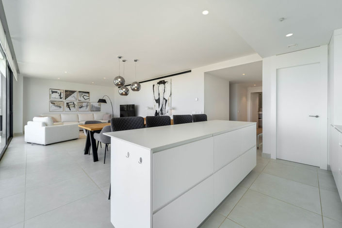 Image No.9-3 Bed Apartment for sale