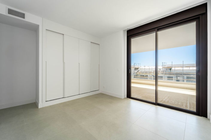 Image No.18-2 Bed Apartment for sale